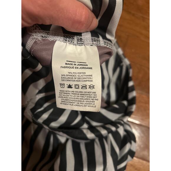 NIKE ZEBRA PRINT BIKER SHORTS Size small - Picture 5 of 6